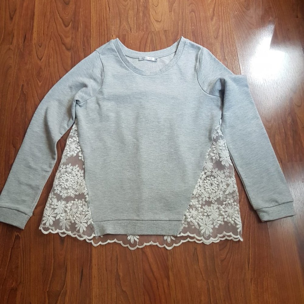 Women Sweater Lace Top - Brand new without tags